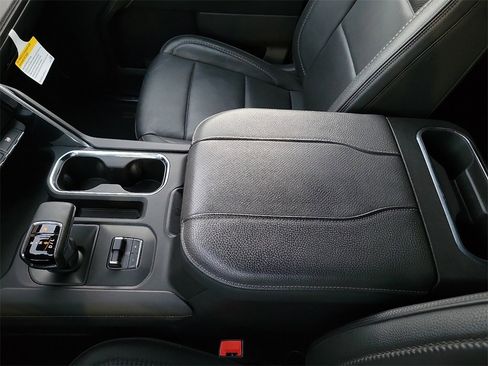 Used 2024 GMC Sierra 1500 Denali w/ Technology Package image 20