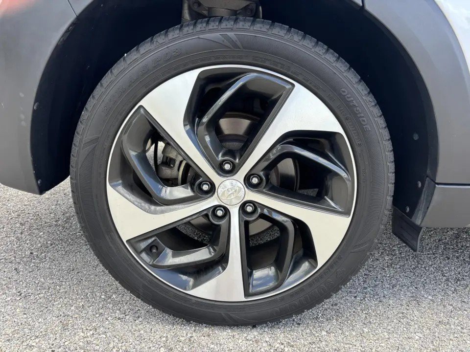 Used 2016 Hyundai Tucson Limited FWD image 32