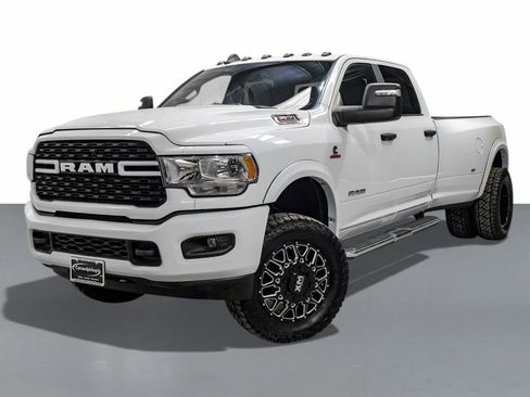 Used 2024 RAM 3500 Big Horn AWD/4WD image 5
