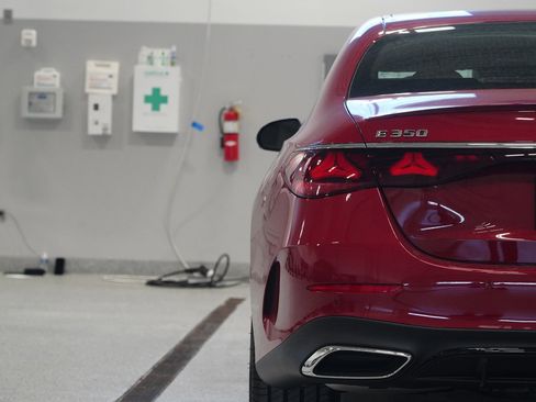 New 2026 Mercedes-Benz E 350 4MATIC Sedan image 13