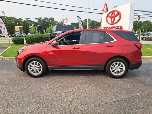 Used 2024 Chevrolet Equinox LT FWD image 12