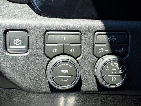 New 2026 Chevrolet Silverado 2500 LT w/ Convenience Package AWD/4WD image 14