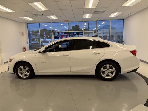 Used 2020 Chevrolet Malibu LS image 60