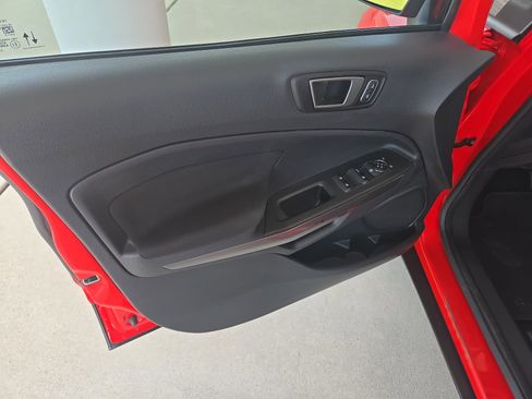 Used 2021 Ford EcoSport SE image 13