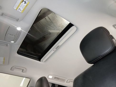 Used 2019 Nissan Armada SL w/ Premium Package RWD image 12
