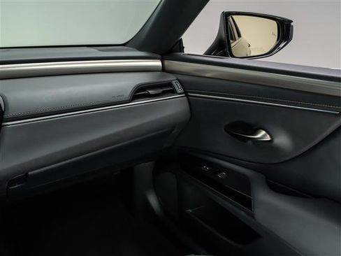 Used 2023 Lexus ES 350 F Sport w/ Accessory Package (Z2) image 25