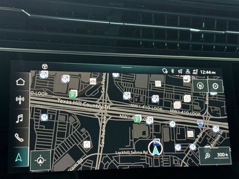 Used 2021 Audi Q8 Prestige w/ Prestige Package image 15