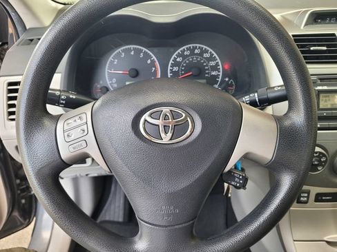 Used 2012 Toyota Corolla LE FWD image 27