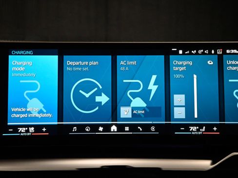 Used 2026 BMW M5 w/ Carbon Package image 94