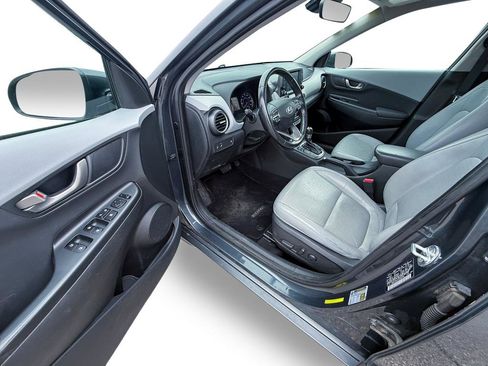 Used 2018 Hyundai Kona Limited image 11