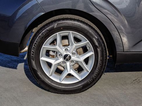 Used 2025 Kia Soul LX w/ LX Technology Package FWD image 12