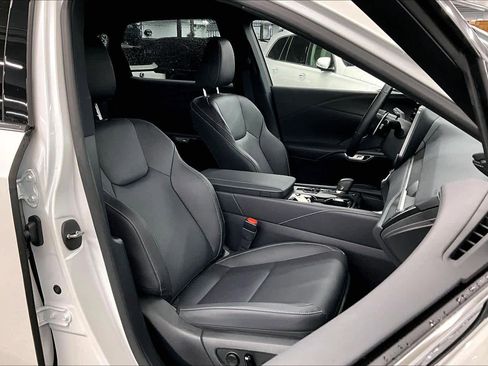 Used 2024 Lexus RX 350 Premium w/ Cold Area Package FWD image 8