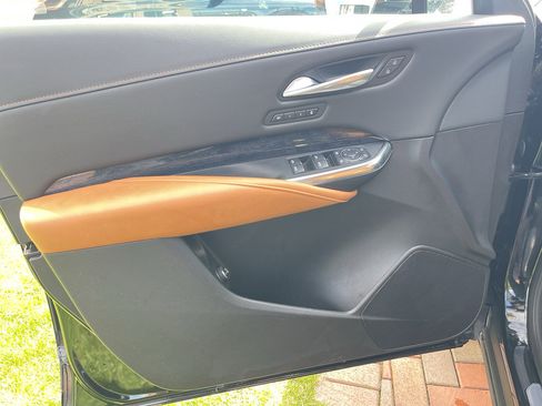 Used 2024 Cadillac XT4 Premium Luxury w/ Active Safety Package image 18