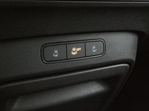 New 2025 Volkswagen ID. Buzz Pro S Plus image 17