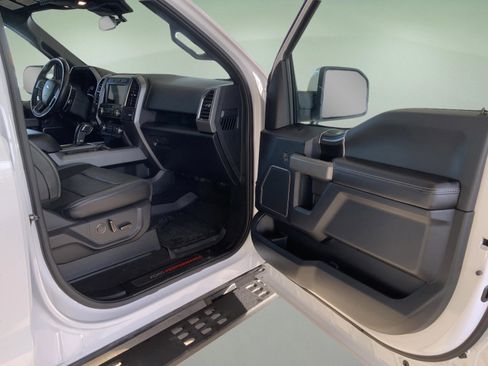 Used 2019 Ford F150 Raptor w/ Equipment Group 802A Luxury image 30