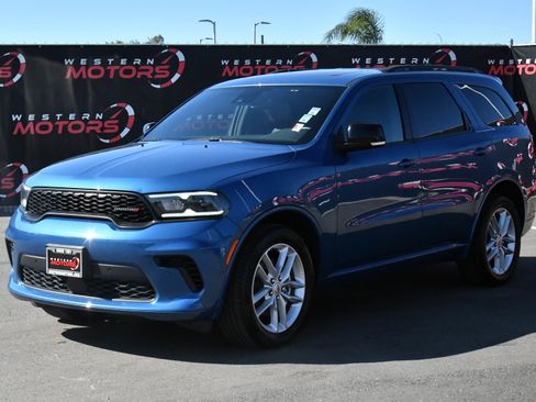 Used 2025 Dodge Durango GT AWD/4WD image 3