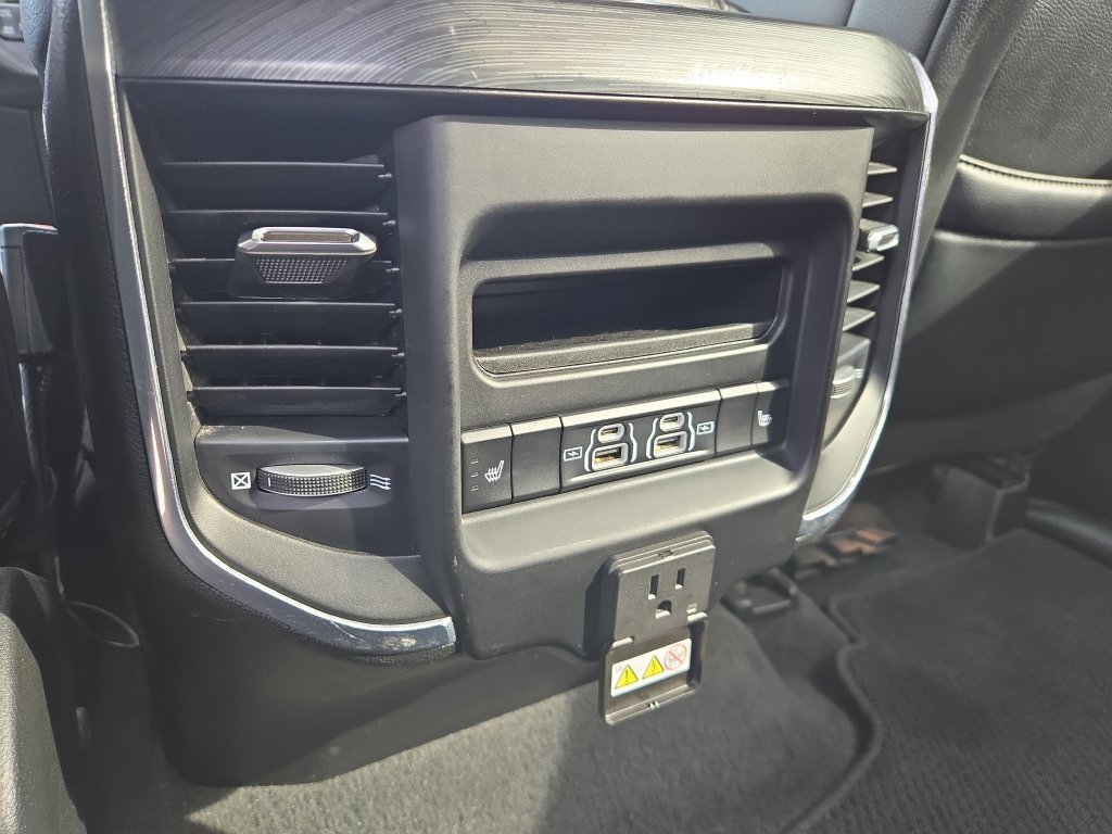 Used 2023 RAM 1500 Laramie AWD/4WD image 27
