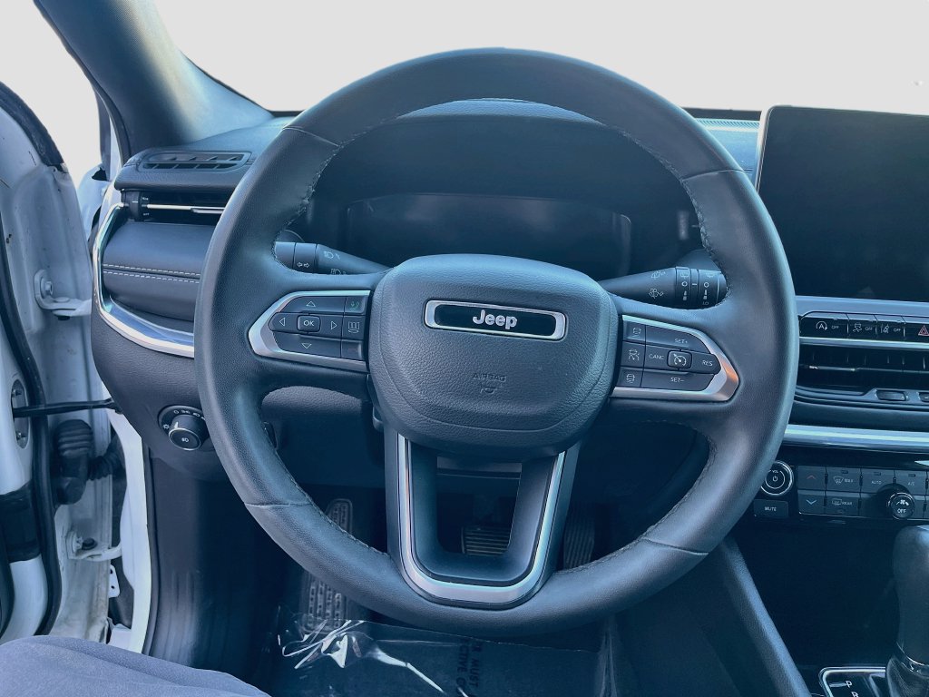 Used 2023 Jeep Compass High Altitude AWD/4WD image 11