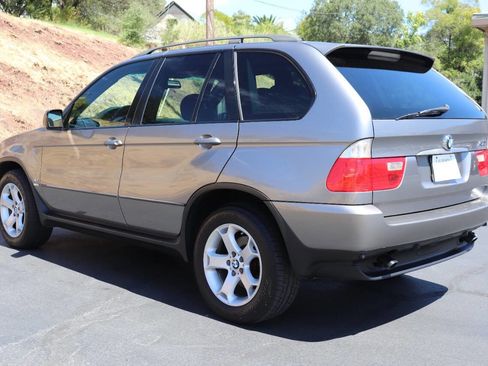 Used 2005 BMW X5 3.0i image 6