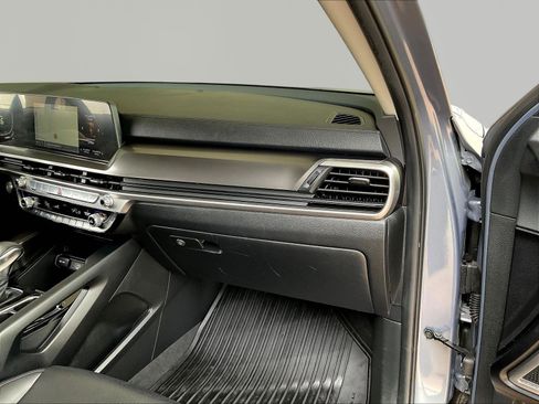 Used 2024 Kia Telluride LX FWD image 26