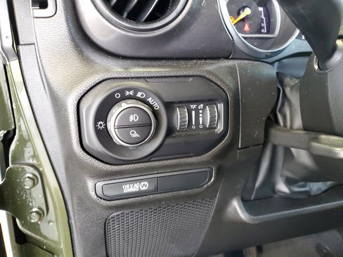 Used 2022 Jeep Gladiator Sport AWD/4WD image 22