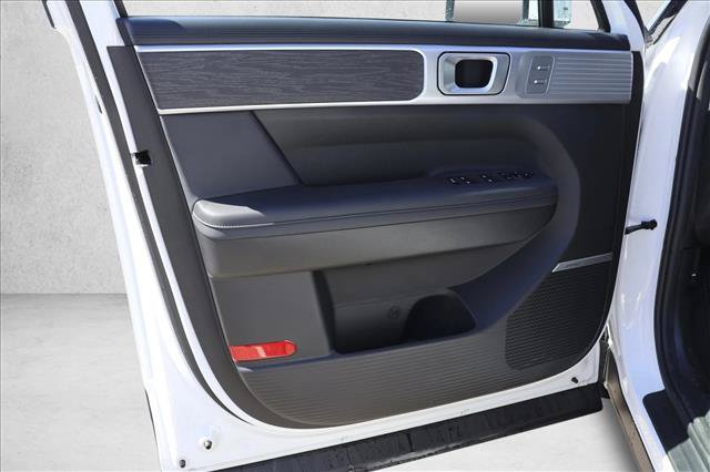 Certified 2026 Hyundai Santa Fe Limited AWD/4WD image 12