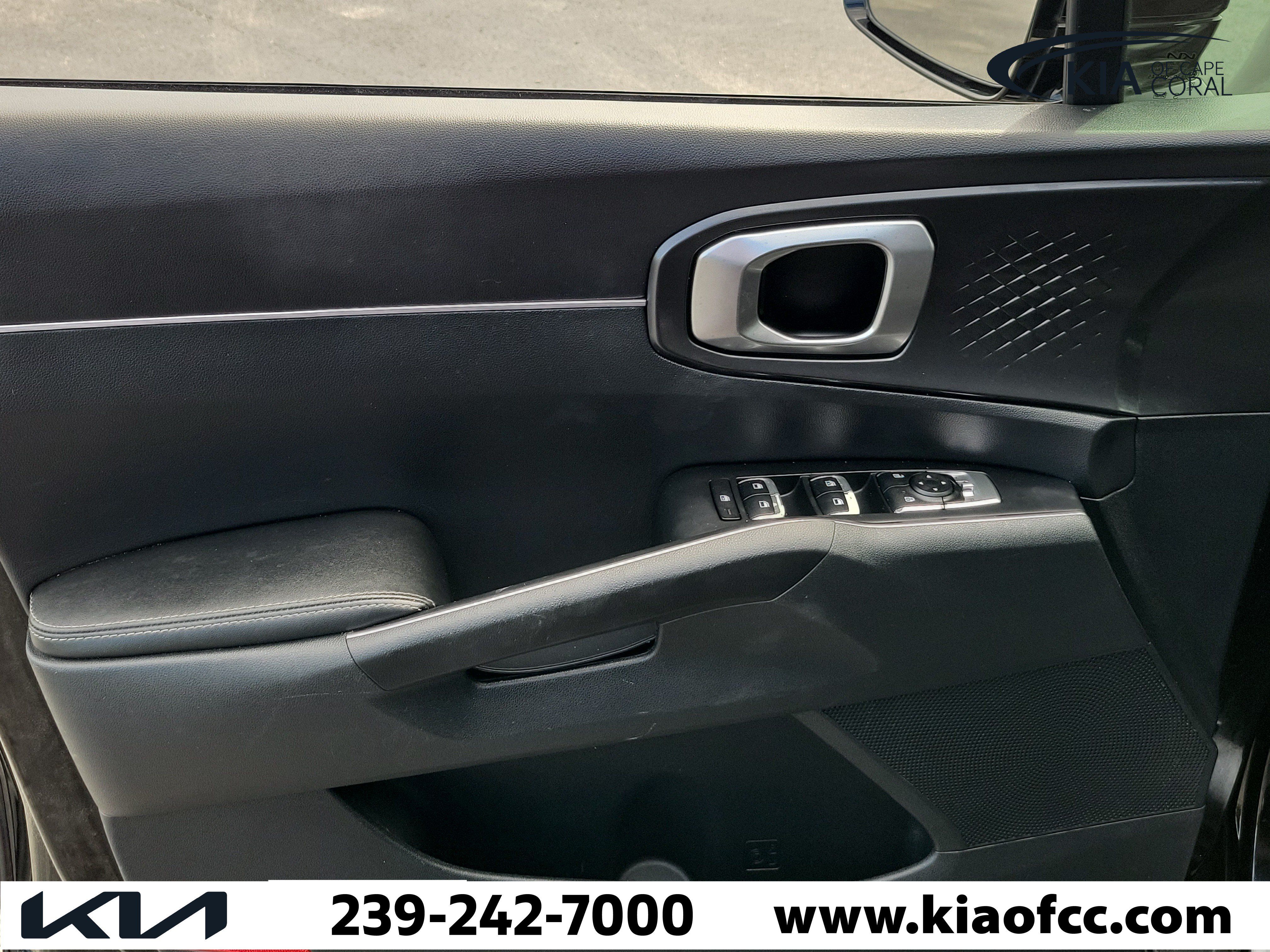 Used 2022 Kia Sorento LX FWD image 23
