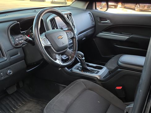 Used 2022 Chevrolet Colorado LT w/ Fleet Safety Package image 7