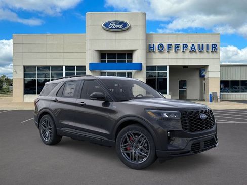 New 2026 Ford Explorer ST-Line w/ ST-Line Street Pack AWD/4WD image 7