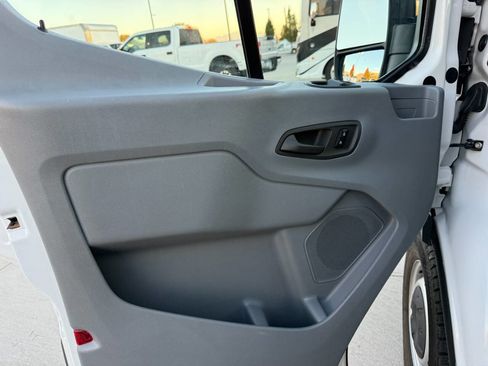 Used 2016 Ford Transit 150 XL image 26