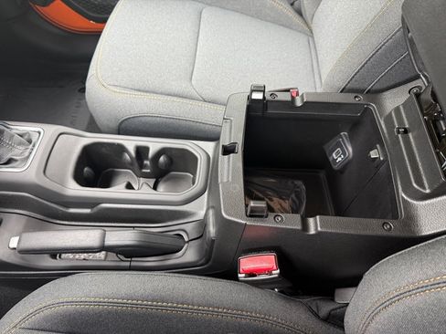 New 2025 Jeep Gladiator Sport image 29