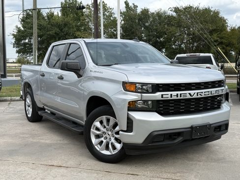 Used 2022 Chevrolet Silverado 1500 Custom RWD image 2