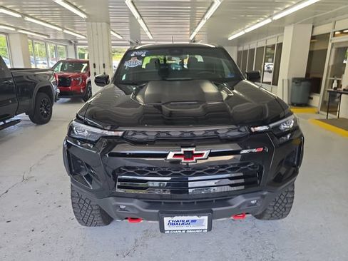 Used 2024 Chevrolet Colorado ZR2 w/ ZR2 Convenience Package III AWD/4WD image 8