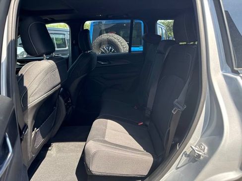 Used 2025 Jeep Grand Cherokee Laredo X w/ Luxury Tech Group I RWD image 12