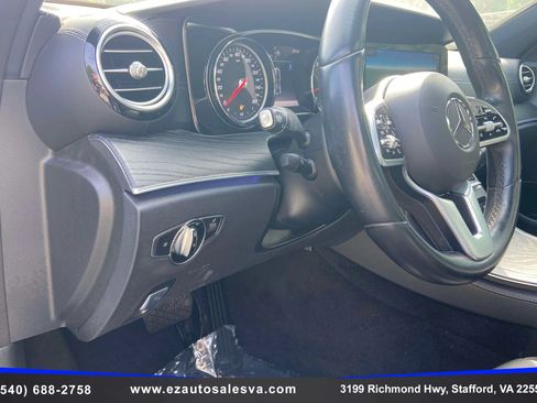 Used 2019 Mercedes-Benz E 300 4MATIC image 22