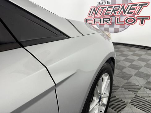 Used 2016 Ford Focus SE image 29