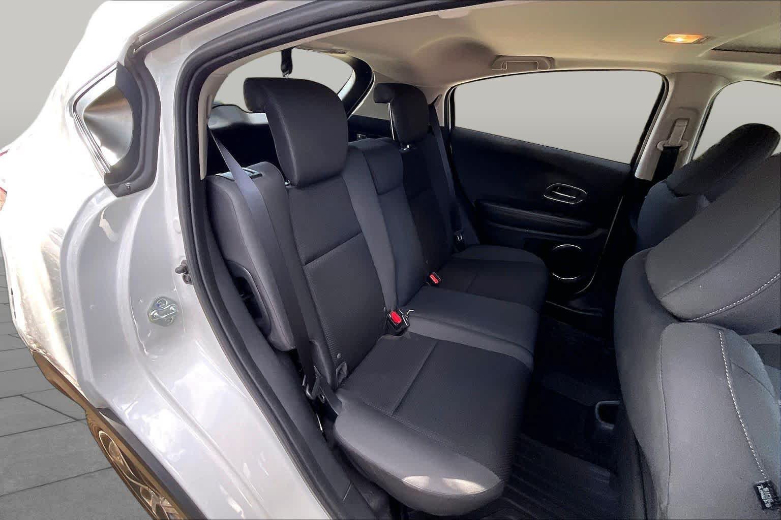 Used 2022 Honda HR-V EX image 18