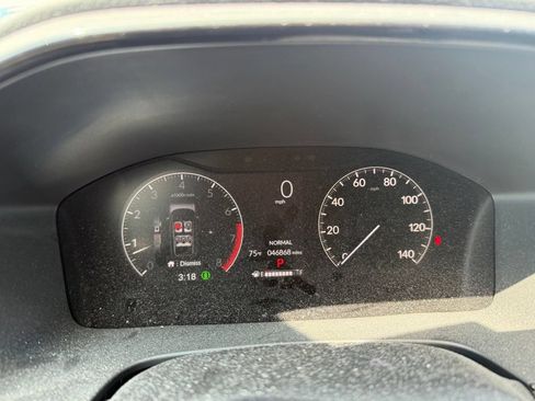 Used 2023 Honda CR-V EX image 7