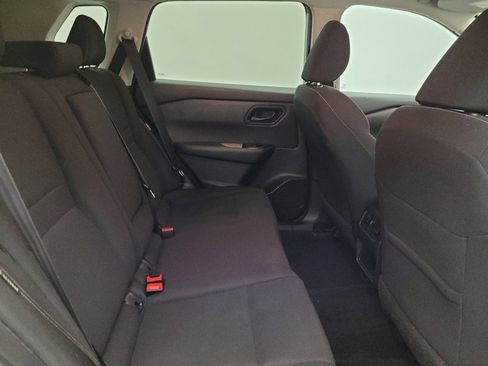 Used 2024 Nissan Rogue S image 19