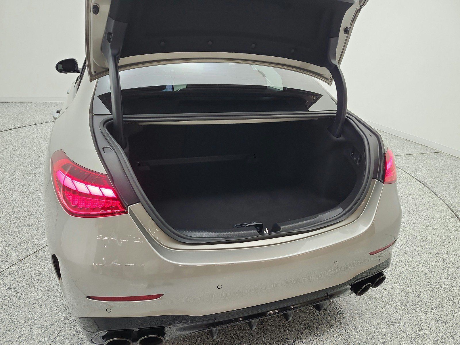 Used 2024 Mercedes-Benz C 43 AMG 4MATIC Sedan image 21