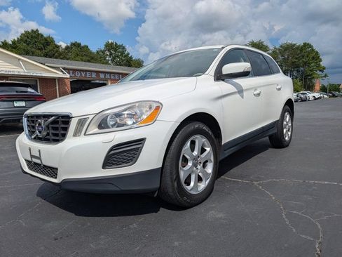 Used 2013 Volvo XC60 3.2 Premier AWD/4WD image 2
