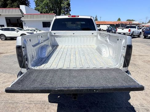 Used 2011 Chevrolet Silverado 2500 LT w/ Interior Plus Package AWD/4WD image 17
