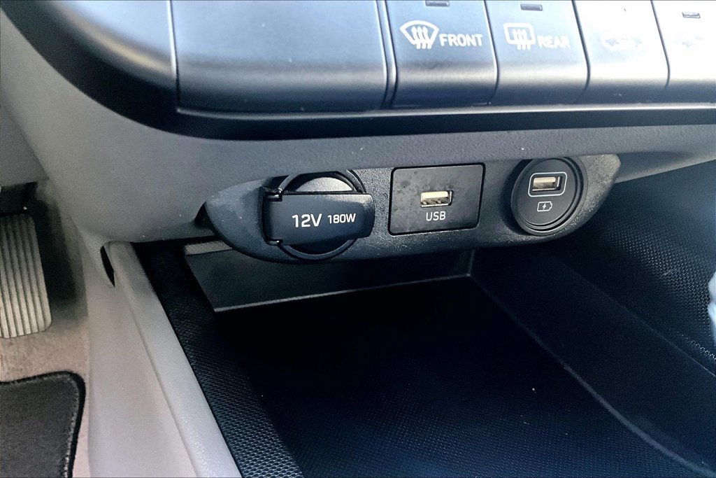 Used 2021 Hyundai Elantra SEL FWD image 34