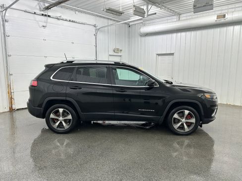Used 2019 Jeep Cherokee Limited AWD/4WD image 36