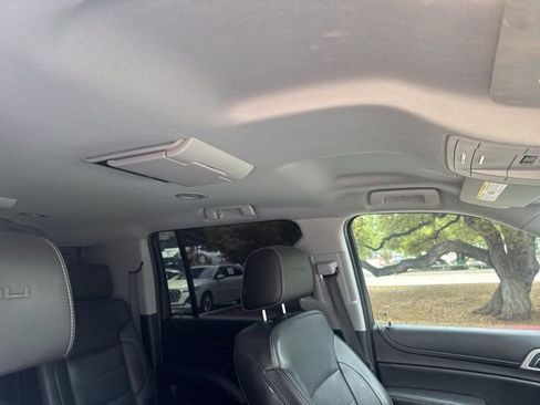 Used 2018 GMC Yukon XL Denali image 21