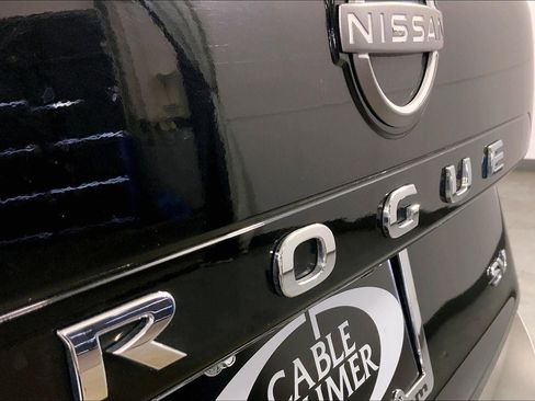 Used 2023 Nissan Rogue SV image 8