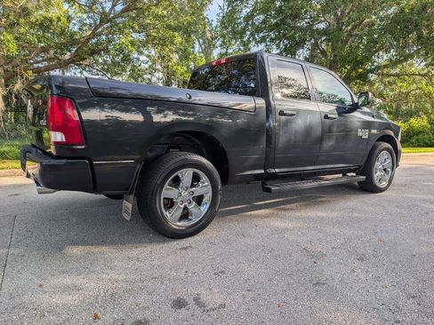 Used 2019 RAM 1500 Express w/ Express Value Package AWD/4WD image 9