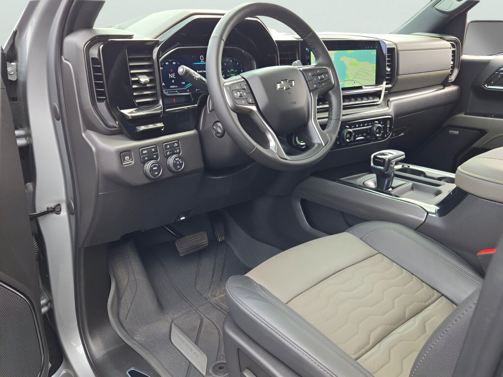 Certified 2023 Chevrolet Silverado 1500 ZR2 w/ Technology Package AWD/4WD image 30