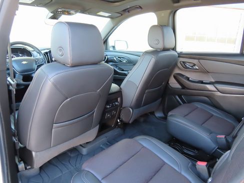 Certified 2022 Chevrolet Traverse High Country w/ LPO, Floor Liner Package image 29