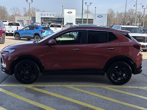 Used 2024 Buick Encore GX Sport Touring image 9